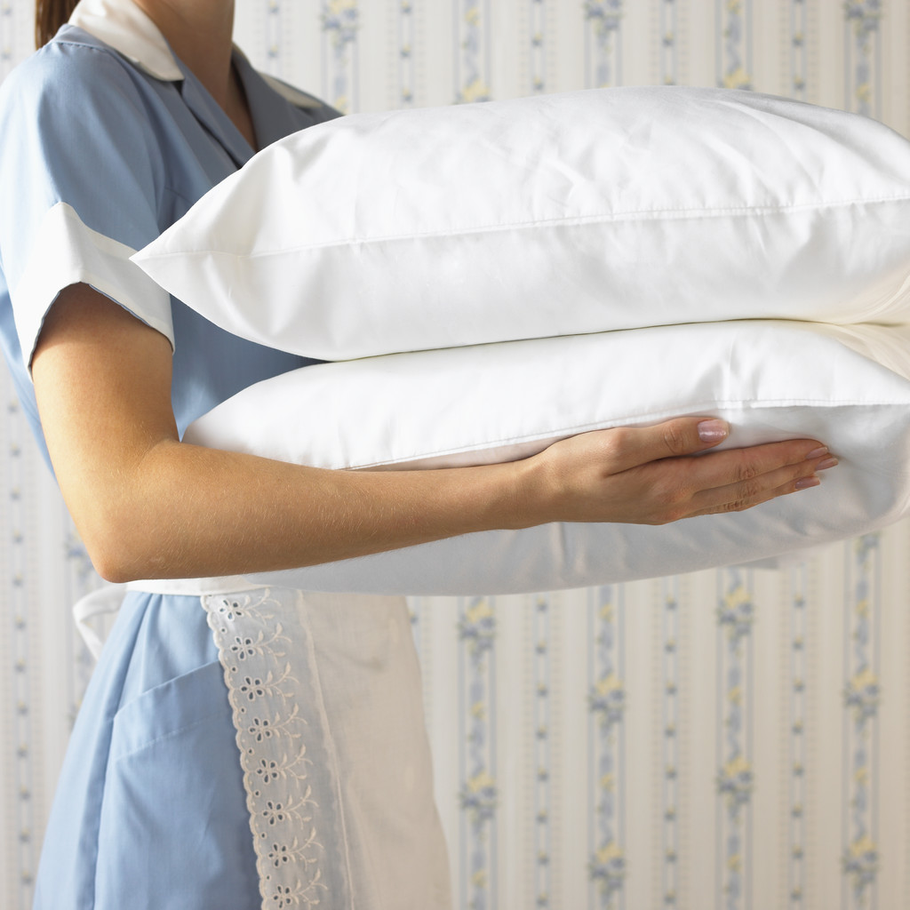 Alt=10 cosas que puede hacer una criada para dormir con tu hombre