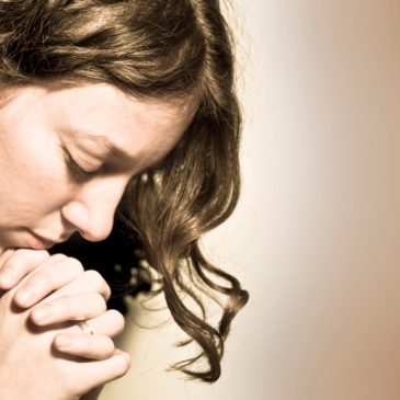 7 formas en que la oración cambia a su hijo o hija adicto a las drogas